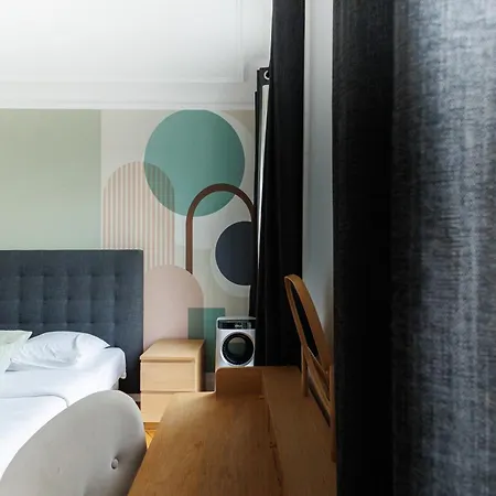 Large 4 Bedroom Near Bastille Parigi