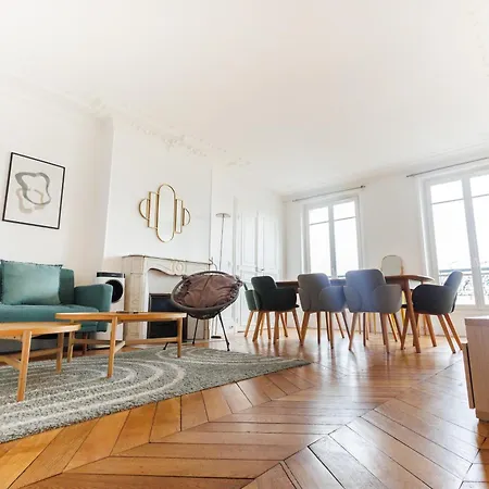 Large 4 Bedroom Near Bastille * Paris